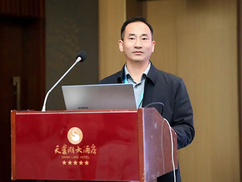 第十四屆VOCs減排與控制會(huì)議 “環(huán)保稅”成為最熱話題，“啟風(fēng)水旋塔”收到專家老師的表揚(yáng)